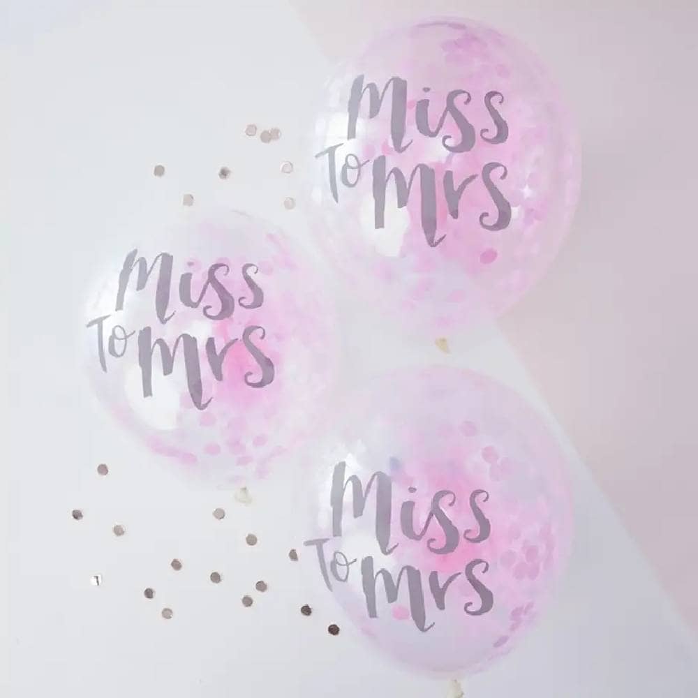 Drie confetti ballonnen met roze confetti met daarop Miss to Mrs