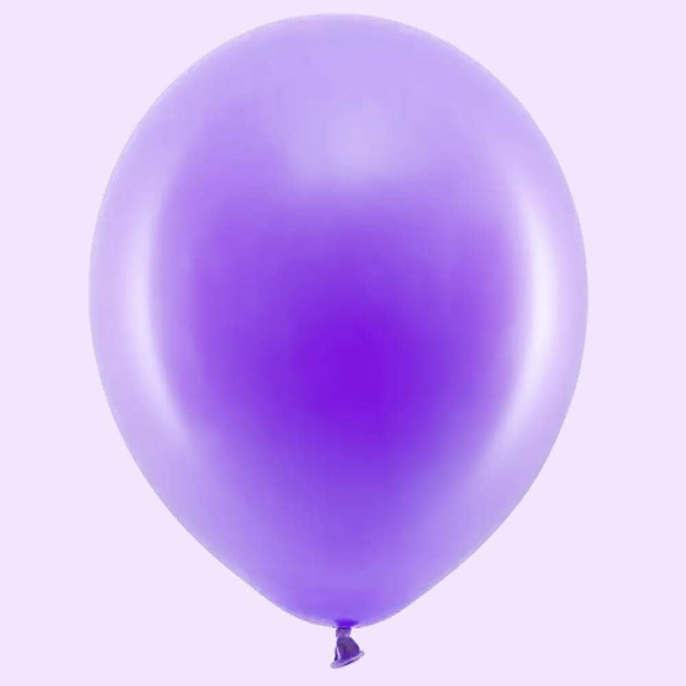 Paarse ballon op lila achtergrond
