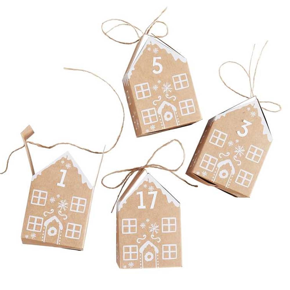 Adventkalender in de vorm van kartonnen gingerbread huisjes
