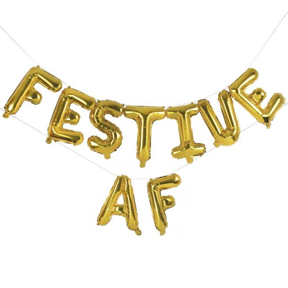 Folie letters aan een koord die de woorden festive AF spellen