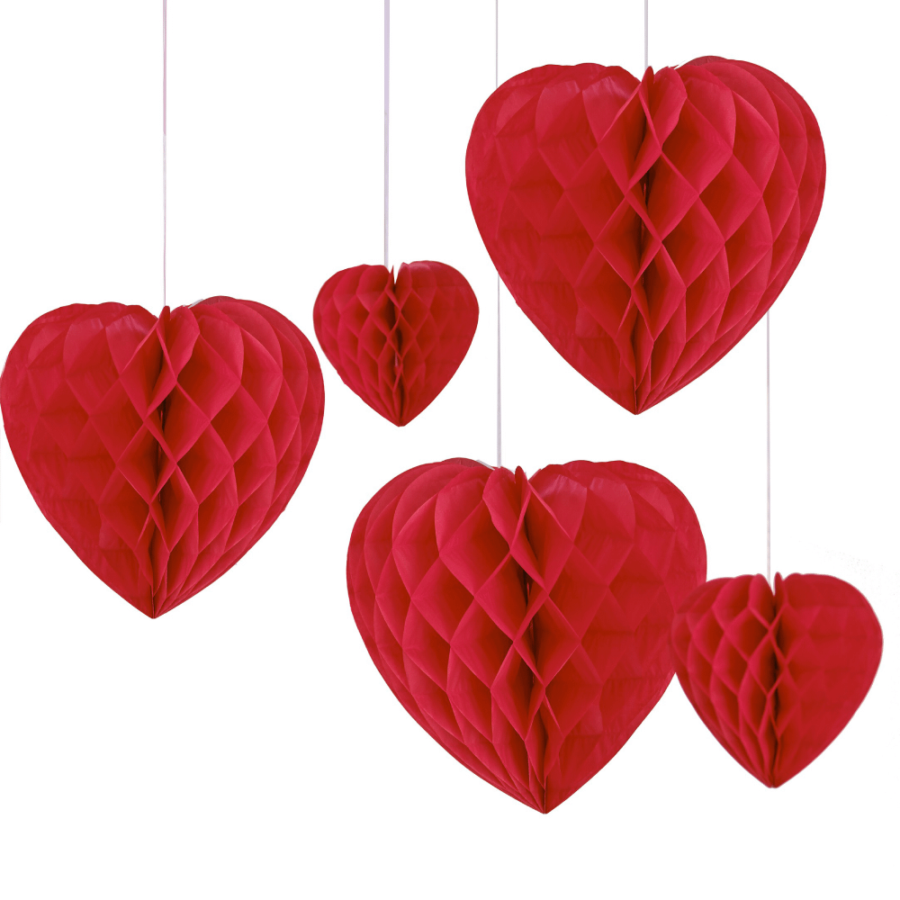 Rode honeycombs in de vorm van hartjes