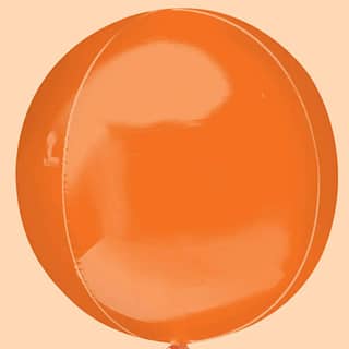 Oranje ballon op lichtoranje achtergrond