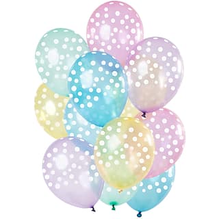 Set ballonnen met witte stippen en verschillende pasteltinten zoals paars, blauw, geel, roze en groen