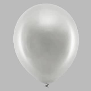 Zilveren ballon op grijze achtergrond