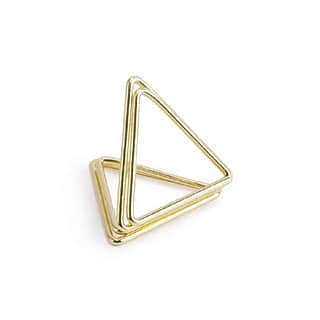Gouden tafelkaartjes houder in de vorm van een driehoek