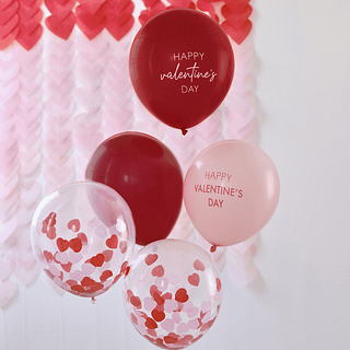 Set met rode en roze ballonnen met tekst en confetti