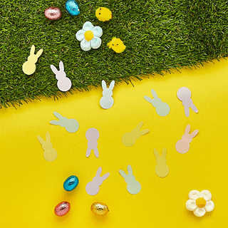 Confetti in de vorm van konijntjes in verschillende pasteltinten