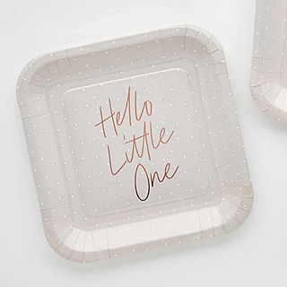 Grijze vierkante bordjes met witte stippen en rose gouden tekst hello little one