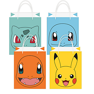 Cadeautasjes met pokemon erop, zoals pikachu en charmander