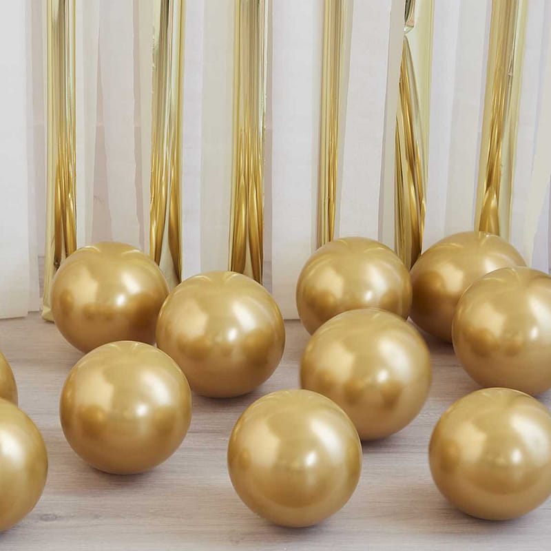 ballonnetjes in chrome goud kleur op de grond