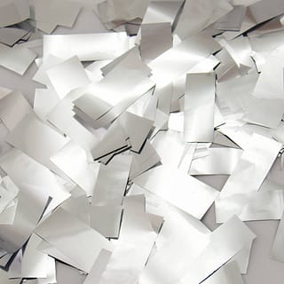 Stapel rechthoekige zilveren confetti