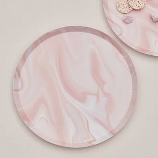 Papieren bordjes met roze marmer look