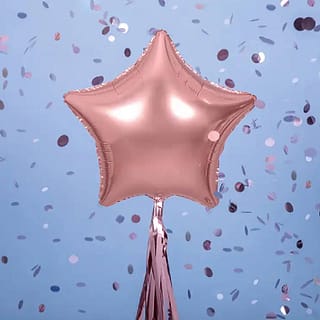 Rose gouden stervormige folieballon met tassel eronder