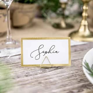 Wit met gouden tafel naamkaartje met de naam Sophia